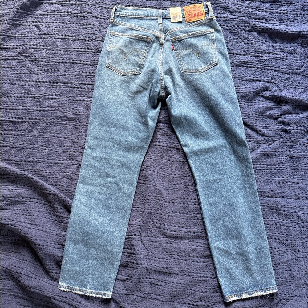 LEVI 501’s - Picture 4 of 5